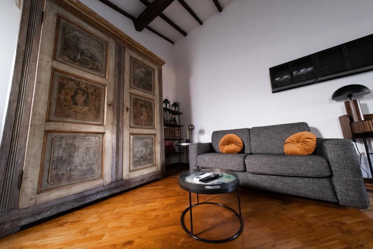 Tina'S Apartment Firenze Esterno foto